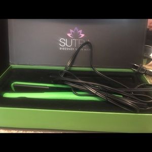 Sutra hair straightener brand new in box